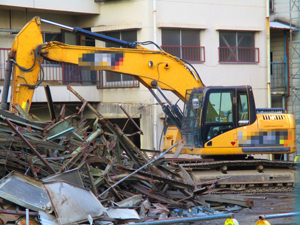 解体工事で最も難しい建物とは？