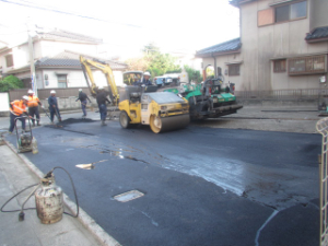 アスファルト舗装工事