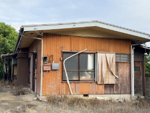 相続した空き家はいつ解体すべき